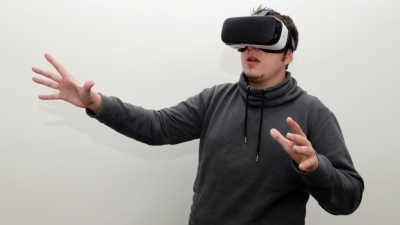 گزارش تحلیلی: چرا اپل تصمیم به ورود به بازار VR گرفته است؟