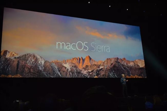 تغییر سیستم عامل OS X به MacOS و اضافه شدن دستیار هوشمند اپل به آن