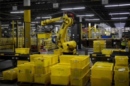 ربات های بسته بندی جایگزین نیروهای کار انسانی در آمازون می شوند