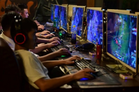 ممنوعیت انتشار بازی‌های با محتوای قمار، خون و جسد در چین